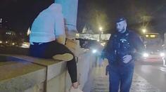 Finanční problémy mladou maminku zlomily. Chystala se skočit z mostu