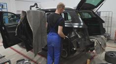 Čekací doby v servisech jsou čím dál delší. Mechanici nemají náhradní díly