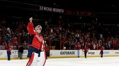 Michal Neuvirth se loučí s Washingtonem! Bude v Buffalu jedničkou?