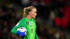 Sexy brankářka Chelsea provokuje z ráje. Okouzlila fanoušky v plavkách