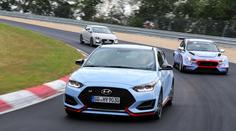 Emoce a sportovní geny! Hyundai sází na tuhle ostrou trojku