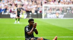 Arsenal podruhé v řadě ztratil vedení 2:0. Boj o titul se mu komplikuje
