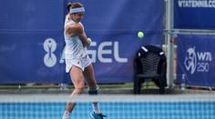 Bartůňková při první účasti v hlavní soutěži WTA slaví výhru