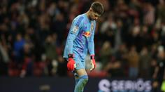 Hororová chyba gólmana v nastavení. Brankář snadno daroval Sunderlandu bod