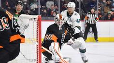 Česká mašinérie v NHL. Hertl vsítil hattrick, dvakrát se trefil i Pastrňák