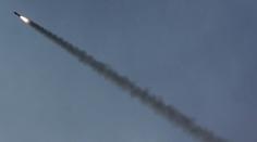 Írán přitvrzuje. Zaútočil raketami a drony v další zemi, mezi oběťmi jsou děti