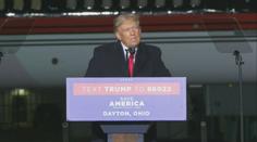 Trump varoval, že bude brzy zatčen. Jeho příznivci se začali scházet v New Yorku