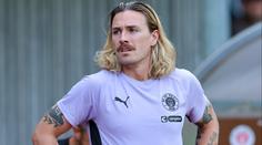 Skandál v Bundeslize. Funkcionář klubu si zřídil falešný profil, na instagramu urážel kapitána