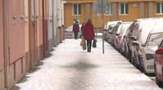 Počasí jako na houpačce. Ve čtvrtek se vrátí sníh, o víkendu dvacítky
