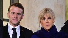 Tvrdili, že se Macronová narodila jako muž. Soud potrestal deset lidí