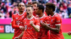 Bayern i Dortmund si doma zastřílely. Boj o titul je stále otevřený