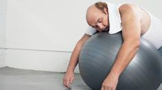 Je horší kouření nebo "ležing"? Výsledky velké studie překvapí