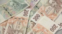 Koruna je nejsilnější za 12 let. Investoři začínají Česku znovu věřit