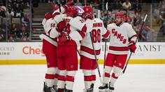 V souboji mezi Sharks a Hurricanes zářili Češi. Vejmelka kouzlil v bráně