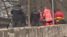 Lidská HYENA: Žena ze Dvora zemřela na ulici, ještě ji okradli!