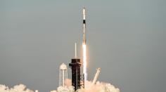 Raketě SpaceX hrozí havárie na Měsíci! Podle expertů už za několik týdnů