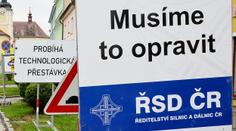 Práce v noci, v dešti i o víkendu. Zrychlí se stavby dálnic i u nás?