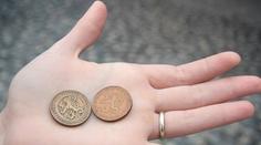 Koruna je nejsilnější za poslední desetiletí. Zboží ze zahrančí by mělo zlevnit