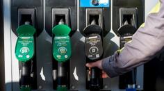 Slovenští řidiči v šoku. Na pumpách se objevil benzín za 100 korun za litr