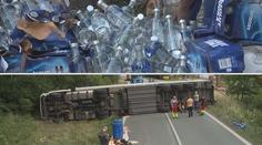 U Pardubic se převrátil kamion plný vodky. Asi kvůli mikrospánku