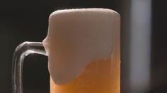 Potíže s alkoholem se netýkají jen Dády. Odbornice řekla, jak pomoct
