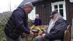 Bob a Bobek pletou pomlázky už čtvrtstoletí. Zvládli jich už tisíc