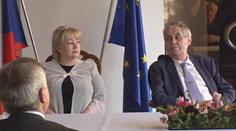 Zeman odjel na návštěvu do Rakouska! Chválil hlavně krajany