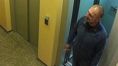 Žena pozvala muže domů na kávu. Tam se ji měl pokusit znásilnit
