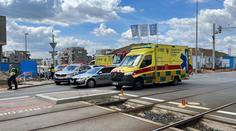 V Praze se srazila dvě nákladní auta. Čtyři lidé jsou zranění