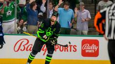 Bizarní pokuta v NHL. Kapitán Dallasu zaplatí 100 tisíc za postříkání vodou