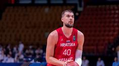 Hráči NBA se po kvalifikaci na OH poprali. Z baru je vyvedla ochranka