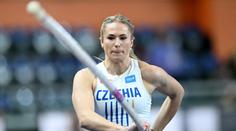 Velká zpráva z české atletiky. Hvězdná tyčkařka oznámila těhotenství