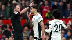 Krutý trest pro Mitroviče. Jen osm hráčů v historii Premier League dopadlo hůř