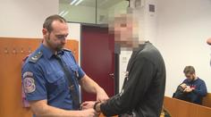 Muž měl umlátit novorozenou dcerku. Pak tvrdil, že ji zabil pes