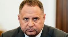 Soud poslal Jermaka do vazby. Spojenec Zelenského je podezřelý z praní peněz