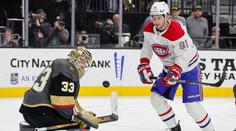 Šílená chyba vítěze Stanley Cupu. Gólman hrubku nezachránil ani skokem