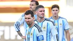 Messiho spoluhráč obvinil kritiky z konspirací proti Argentině: Čekali, až padneme