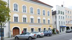 Hitlerův rodný dům bude sloužit policistům. Kritici ho chtějí zbourat