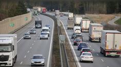 PŘEHLED: Známky a mýto na cestě k moři. Dobře vybraná trasa může ušetřit