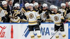 Boston vyhrál i bez Pastrňákových gólů, Faksova trefa na body nestačila