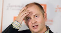 Největší "záškolák" parlamentu je Michal Hašek (ČSSD). Byl při třetině hlasování