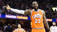 Cleveland bez opor podlehl Chicagu a LeBron je už nezachránil