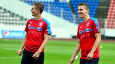 Dočkal byl stínový agent, říká Pavelka. Domů se vrací pro titul