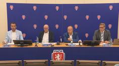 Euro byl neúspěch, říká trenér Hašek. O změně jsme ale neuvažovali, hlásí Fousek