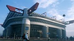 Legendární San Siro může jít k zemi. Demolice stadionu byla povolena