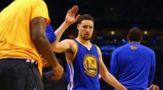 Druhý mečbol odvrácen! Warriors po skvělém obratu žijí dál