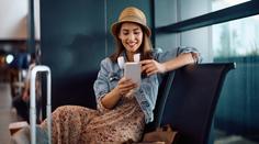 Konec čekání na letišti. Odbavení přes mobil se teď týká více Čechů