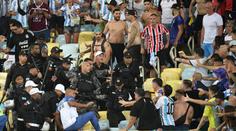 Násilnosti na stadionu Maracaná. Policie se střetla s argentinskými fanoušky