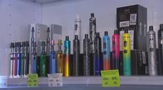 Počet mladých uživatelů e-cigaret roste. Závislost na nikotinu vzniká rychleji