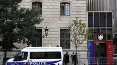 Útok na stanici v Paříži! Čtyři policisté zemřeli, pachatel byl zastřelen